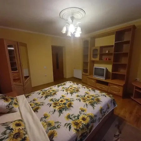 приватна